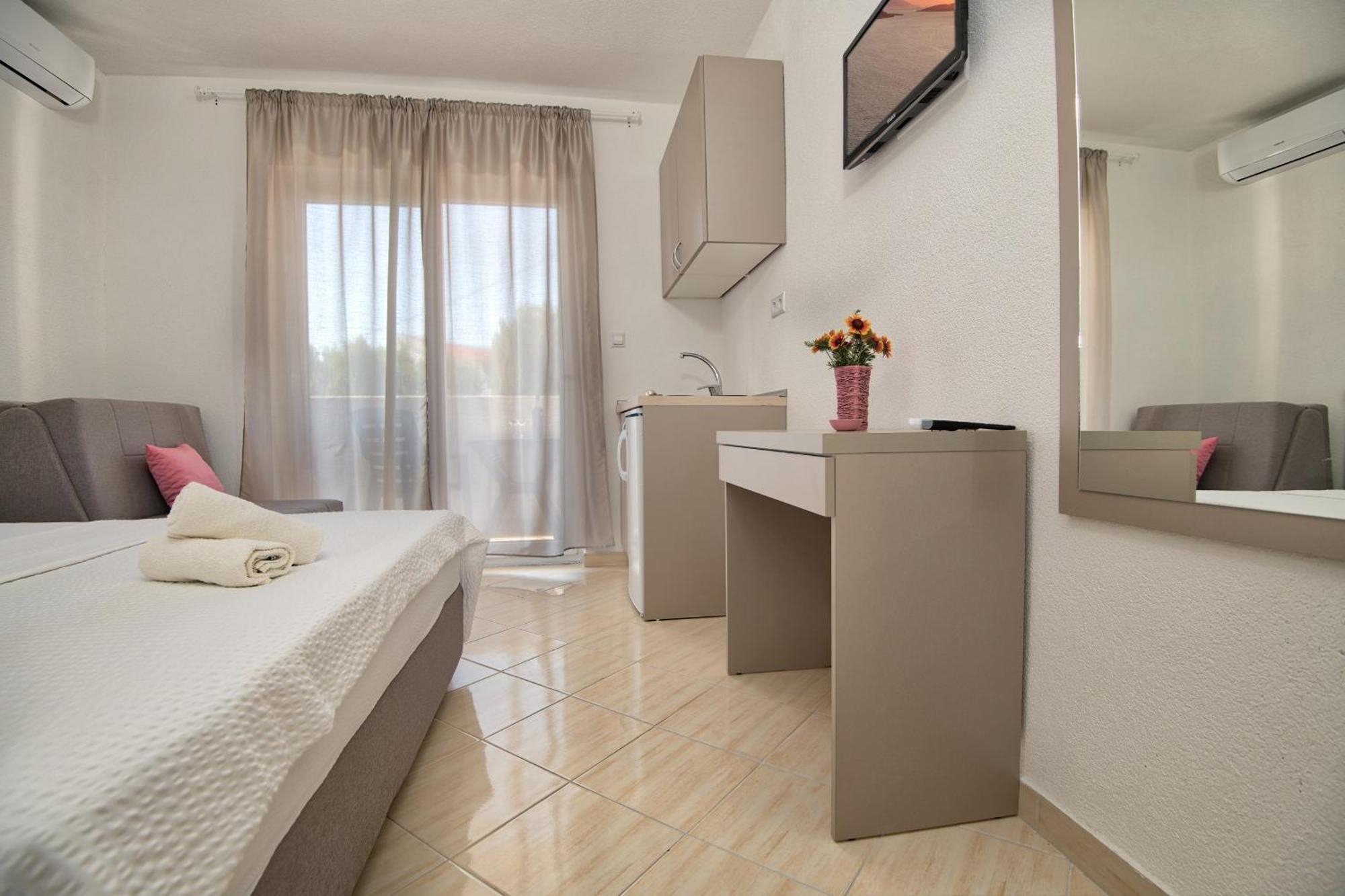 Studio & Apartments More Neum Kültér fotó